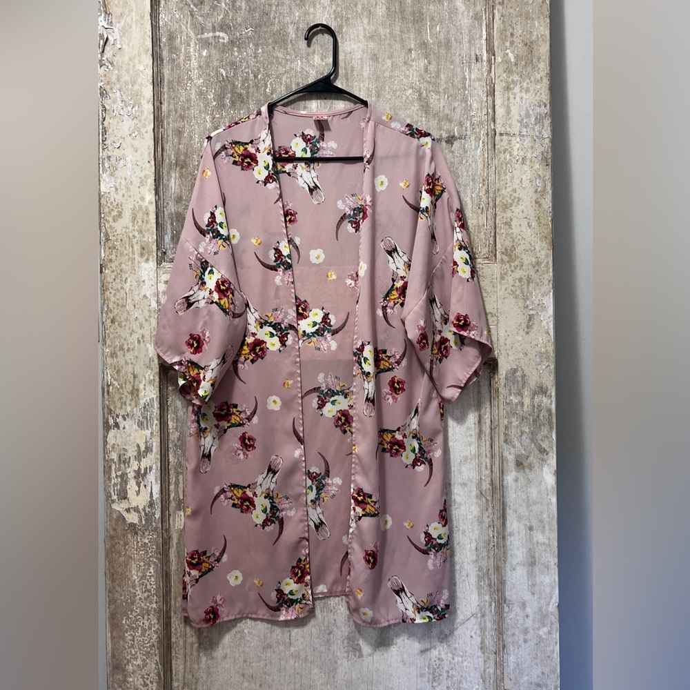 Ladies western skull with flowers coverup cape/one-size-fits-all/pink